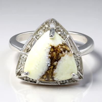Cavill - Zilveren ring met Magnesiet 5,56 ct - 925 Sterling Zilver - Triljant Cabochon - 6 Witte Topaas Pavé - Elegante Damesring Maat 17