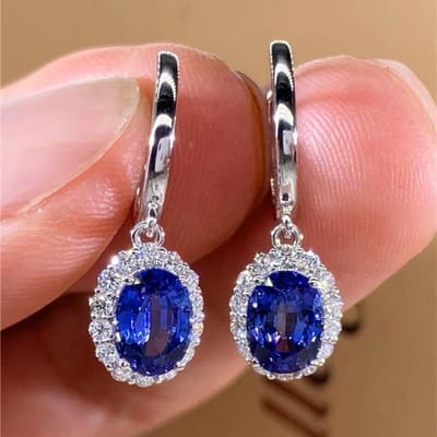Elliptische Geometrie Zwaaiende En Sprankelende Sieraden Europese En Amerikaanse Nieuwe Stijl Ingelegde Rode Zirkonia Oorbellen Voor Vrouwen brown