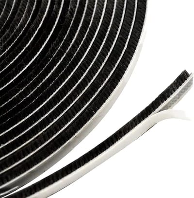 Deurafdichting - Tochtstrip - Borstelafdichting - Zelfklevend - 9 mm (B) x 15 mm (D) x 6 m (L) - insectenbescherming - Afdichtingsborstel - Voor deur, ramen, kledingkast, tochtstopper voor deuren - Zwart