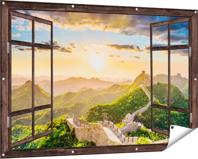 Gards Tuinposter Doorkijk De Chinese Muur door de Bergen met Zon - 150x100 cm - Tuindoek - Tuindecoratie - Wanddecoratie buiten - Tuinschilderij