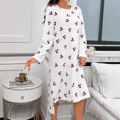 Bedrukte Decoratieve Badjassen Zijn Warm en Pluizig in de Herfst en Winter. Dameskleding voor thuis en pyjama's zijn versleten. XXL wit