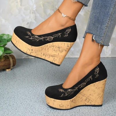 Chaussures pour femmes Sangle à boucle Chaussures à talons hauts pour femmes Mode Brodé Escarpins de soirée Femmes Nouveau Grandes Tailles Talons à plateforme 38 black