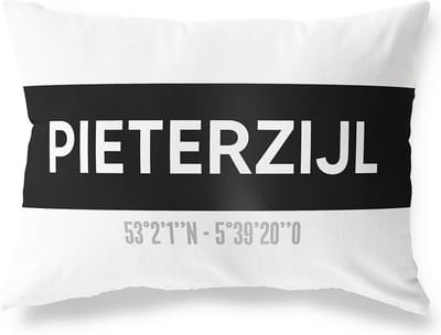 Tuinkussen PIETERZIJL - GRONINGEN met coördinaten - Buitenkussen - Bootkussen - Weerbestendig - Jouw Plaats - Studio216 - Modern - Zwart-Wit - 50x30cm