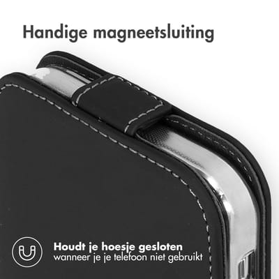 Accezz Hoesje - Geschikt voor Apple iPhone 13 - Flipcase - Zwart