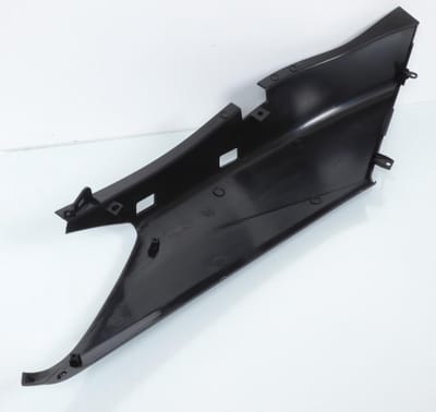Coque arrière gauche pour scooter Yamaha 125 Xmax 2005-2008 neuf noir brut à peindre