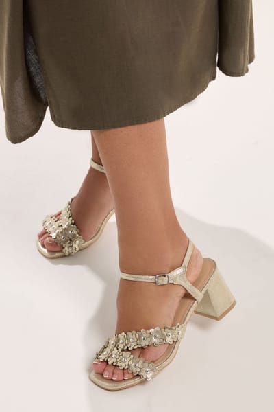 Yours Gold Shimmer Floral Block Heelsandalen In Extra Brede Eeepasvormsize 37EEE
