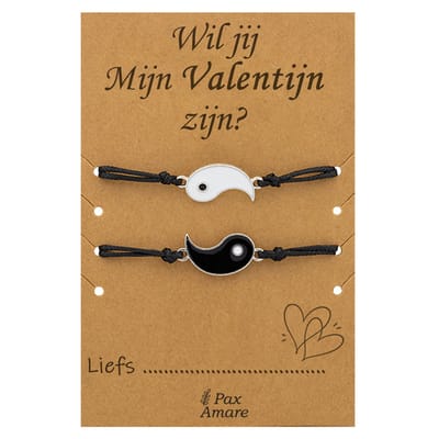 Koppel Armbandjes voor 2 "Wil jij mijn Valentijn Zijn?" - Yin Yang - Vriendschapsarmbandjes met Persoonlijk Cadeau Kaartje - Zilverkleurig - Elastisch Verstelbaar - Pax Amare