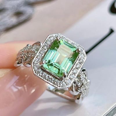 Huitan Bagues Géométriques Vertes CZ Vintage pour Femmes Design Moderne Accessoires de Luxe pour Dames Bijoux Déclaration Port Quotidien de Fête Nouveauté 8 gray
