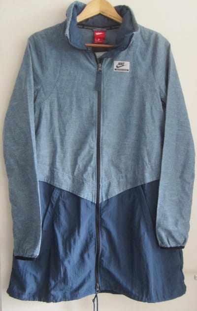 Nike International Jacket met Capuchon  - Blauw - Maat XS