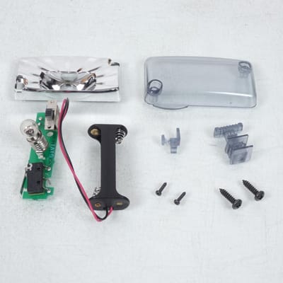 Eclairage de courtoisie à piles E106 pour top case GIVI V46 MONOKEY pour moto