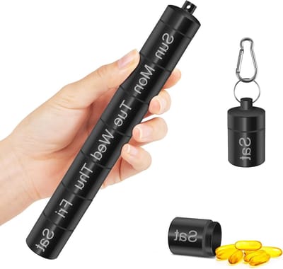 Weekly Pill Organiser - Aluminium Pill Box voor 7 Dagen, Waterdichte Medicijnhouder met Sleutelhanger en Carabiner, Draagbare Tabletten Organizer voor Reizen en Thuisgebruik