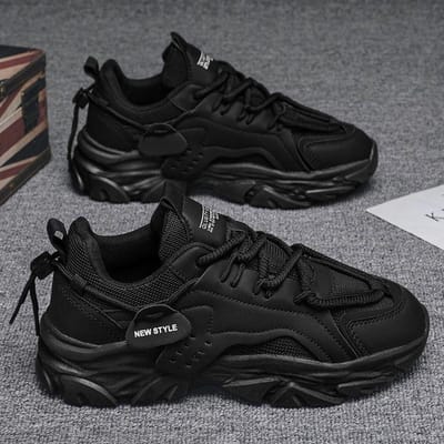 Herenschoenen voor de zomer Ademend Nieuw Casual Zwart Sportschoenen Mesh Dikke Zool Verhoogd Papa's Werk Arbeidsbeschermingsschoenen 44 black