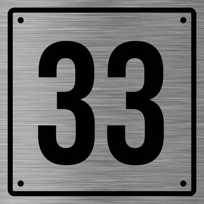 Huisnummerbord 33 - Incl. Schroeven en Pluggen – Acrylaat - 10 x 10 cm - RVS met Zwart