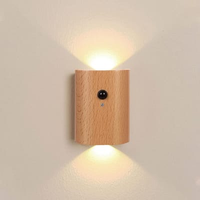 KZQ Wandlamp - Houten traplamp - LED-wandlamp - Met bewegingssensor - Oplaadbaar traplampje - 2700K warm wit licht - Geen bedrading nodig - Eenvoudige installatie - Geschikt voor gangen en slaapkamers - Beukenhout