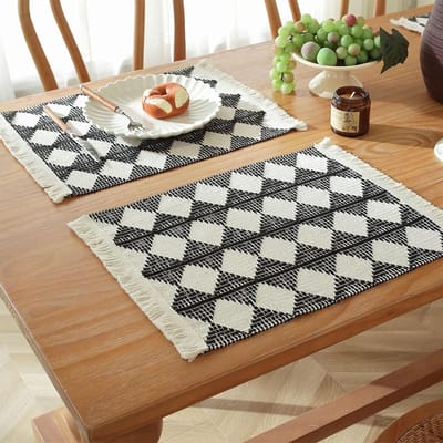 Wasbare Placemats - Tafel Onderleggers - Eettafel Beschermen - Hittebestendig Katoen Linnen - Set van 4 - Zwart met Strepen