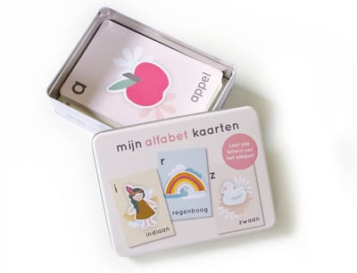 Maan Amsterdam Mijn alfabetkaarten - Bewaarblik met 26 letterkaarten - speel- en leerkaarten - set Juul