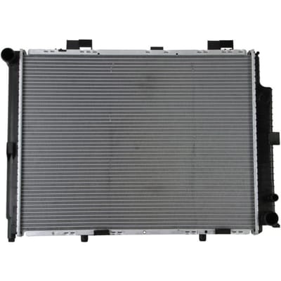 Radiator, motorkoeling NISSENS 62689A