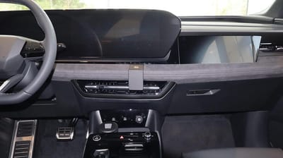 Proclip Audi Q6 25- Center mount
