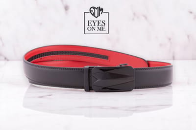 Zwart + rood lederen riem zonder gaatjes met automatische gesp voor heren ( model N309 )