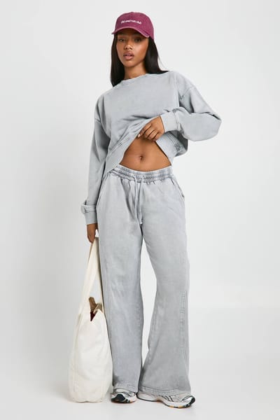 boohoo Dames Gewassen geribbelde detail rechte pijp trainingspak | Houtskool | Maat: Medium