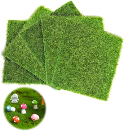 Decoratief kunstgras gazon - Miniatuur mos - Realistisch - Groen - Microlandschap decoratie - Miniatuur tuin accessoire - Geschikt voor binnen en buiten - Natuurgetrouwe uitstraling - Kunstgras tapijt - 15 x 15 cm.
