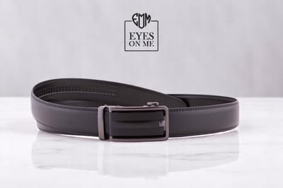 Zwarte lederen riem zonder gaatjes met automatische gesp voor heren ( Model L019 )