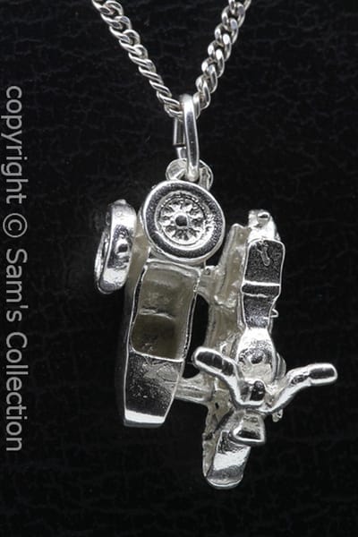 Zilveren Motoguzzi motor zijspan ketting hanger