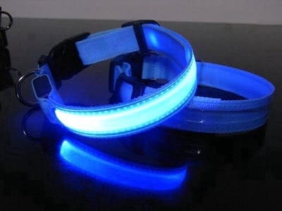 *** Verlicht je hond's avonds met de Blauwe LED halsband - Maat S - 3 standen - Voor veilige wandelingen in het donker - Van halsband tot tuigje - LED verlichting voor jouw trouwe viervoeter van Heble