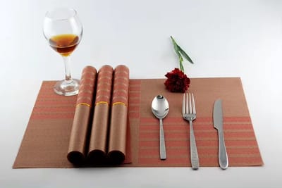 Placemats - Rechthoek - 4 Stuks - Onderlegger - Luxe Uitstraling - Rood - 30 x 45 - Glans.