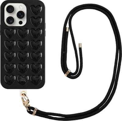 xoxo Wildhearts Heartbreaker Black Cord Case - Geschikt voor iPhone 13 Pro - Heart case met telefoonkoord - Hoesje met 3D Hartjes patroon - Case met hart - Verstevigde backcover met afneembaar koord - Hartjes patroon - zwart