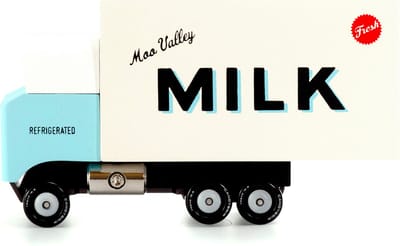 Candycar World: MILK TRUCK (T464) 13,5x4,8x7,6cm, wooden diecast, in giftbox, 3+