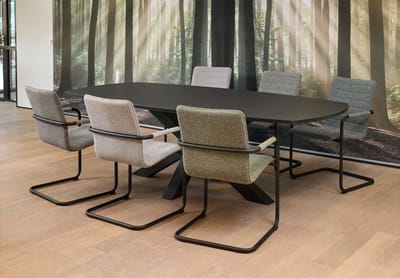 Deens ovaal 240x120cm met spinvoetframe bladkleur Halifax Eiken