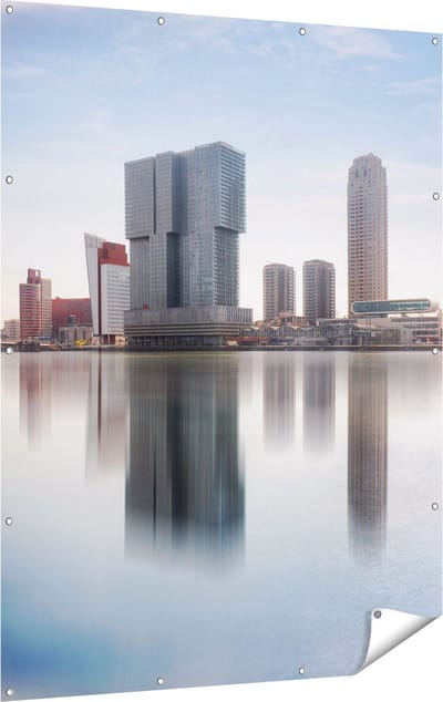 Gards Tuinposter Rotterdamse Skyline met de Erasmusbrug - 120x160 cm - Tuindoek - Tuindecoratie - Wanddecoratie buiten - Tuinschilderij