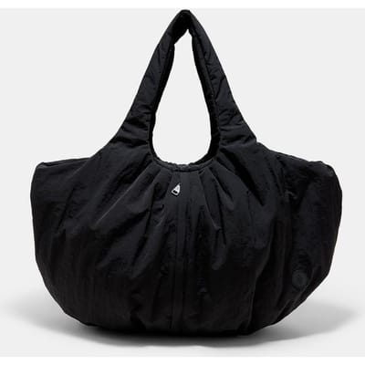 Stradivarius Maxi gewatteerde tas  Zwart OS