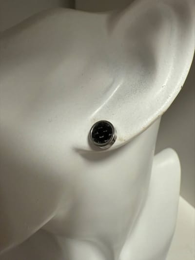 Unisex zwarte stud oorbellen | | Make up | Parfum | Moederdag | Verjaardagscadeau| Cadeautje| Valentijnsdag| Kado | sieraden | vaderdag | oorbellen | oorsieraden