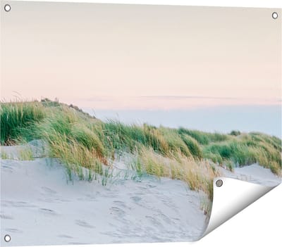 Gards Tuinposter Strand en Duinen met een Vuurtoren - 80x60 cm - Tuindoek - Tuindecoratie - Wanddecoratie buiten - Tuinschilderij