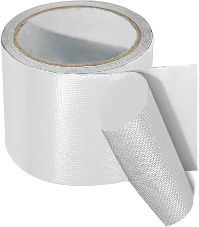 Reparatietape voor luifels, geschikt voor het repareren van dekzeilen, wandpanelen, bootkappen, tenten en zeilboten. Waterdicht, UV-bestendig, wit.