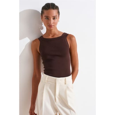 Mouwloze Geribbelde Blouse met Rechthoekige Halslijn