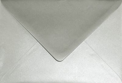 Metallic (parelmoer) zilveren enveloppen A6 - 125 x 175 mm - 25 stuks - NK natgelijmde - 125 gram - Sirio Pearl - Netuno