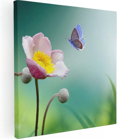 Artaza Canvas Schilderij Bloem Met Vlinder - 80x80 cm - Wanddecoratie Bloemen - Muurdecoratie Woonkamer - Decoratie Vlinders