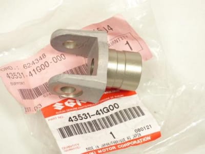 Chape de repose pied origine pour Moto Suzuki 750 GSXR 2006 à 2008 43531-41G00 Neuf