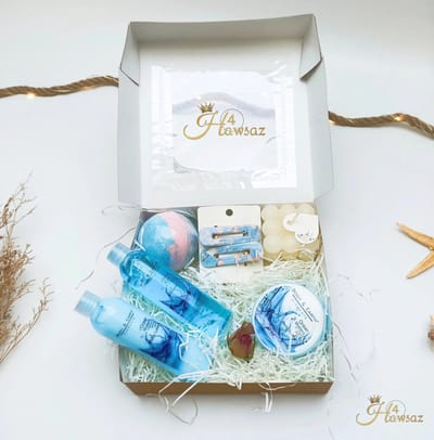 Bad- en bodycadeau - Bubble kaars - Huidverzorging - Luxe Cadeau - Hawsaz.nl - Verjaardag cadeau - Bodylotion - Showergel - Bodybutter- Giftsbox - Valentijnscadeau - Dames cadeau - Relax Cadeau - Verwenpakket - Ontspan pakket - Geschenkset