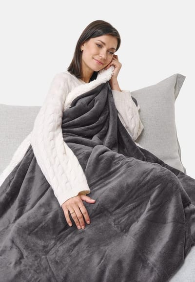 Zachte knuffeldeken - Extra dikke en warme woondeken - Sherpa deken van soepel coral-fleece - 130x170 cm