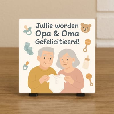 Wenstegeltje– “Jullie Worden Opa & Oma – Origineel Zwangerschap Aankondiging Cadeau – Zwanger – Stijlvolle Woondecoratie met Boodschap – Trendy nu– Hip trendy tegeltje – Cadeau– Decoratief Tegeltje met Standaard – Cadeau Idee