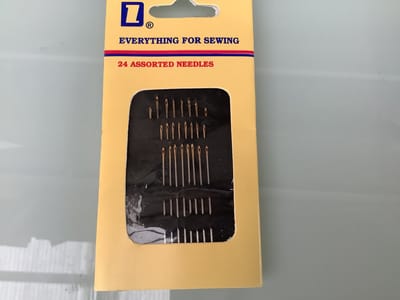 Wvsa. Naalden set 24 delig assortiment. Met verguld oog.