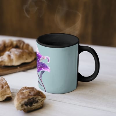 Magische Mok - Foto op Warmte Mokken - Koffiemok - Lelie - Bloem - Paars - Stippen - Magic Mok - Beker - 350 ML - Theemok