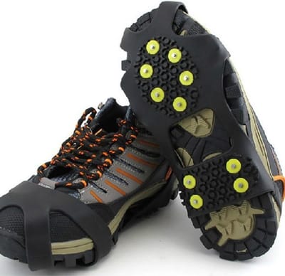 IJsschoenen met antislipnoppen - Met 10 Spikes - Anti Slip Sneeuwzolen - Wintersporten en skiën - IJs- en sneeuwgrips - Schoenmaat 40-43 - Antislip Schoenspikes - L