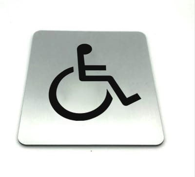 Deurbordje Invaliden toilet - RVS-look met icoon - 12 x 10 cm - 1,6mm dikte - zelfklevend | Geborstelde RVS-look toplaag | Gratis Verzending | Incl. 3M-tape
