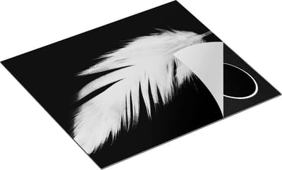 Chefcare Inductie Beschermer Witte Veer op een Zwarte Achtergrond - 60x50 cm - Afdekplaat Inductie - Kookplaat Beschermer - Inductie Mat