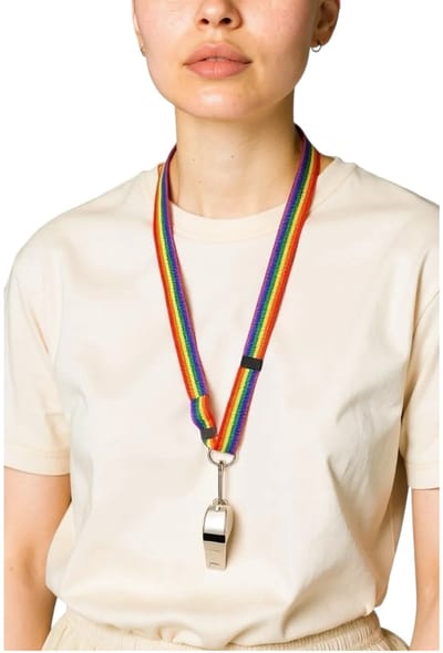 Regenboog Fluitje aan Halsketting – Party Accessoire – Voor Feest, Pride & Thema-avonden - 7 Stuks